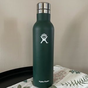 Hydro flask wine bottle forest green